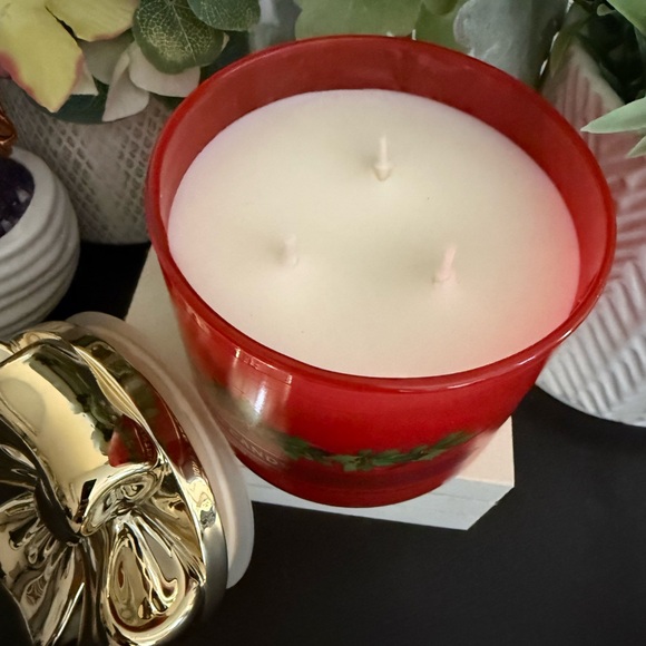 🆕🎄 BATH & BODY WORKS “WINTER CANDY APPLE“ BOW LID THREE WICK CANDLE. BRAND NEW. - Picture 7 of 7